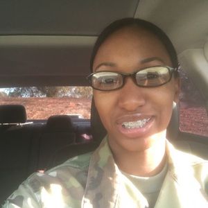 Meet your Posher, Candice